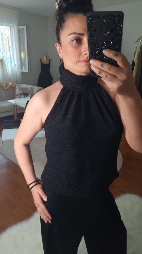 Zarif Kesim Işıltılı Siyah Abiye Bluz