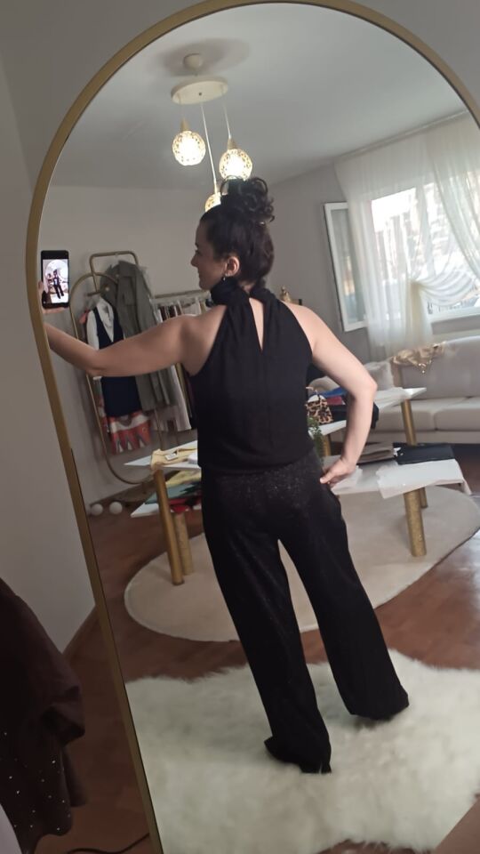 Zarif Kesim Işıltılı Siyah Abiye Bluz