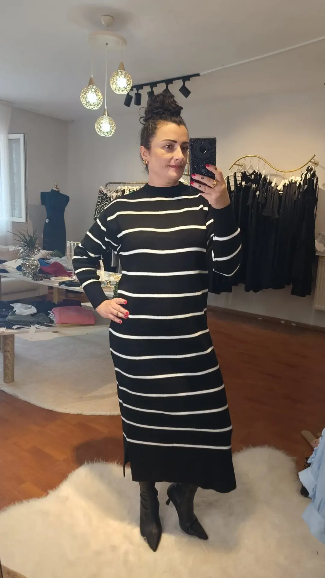 Çizgili Siyah Kalın Dokuma Triko Elbise