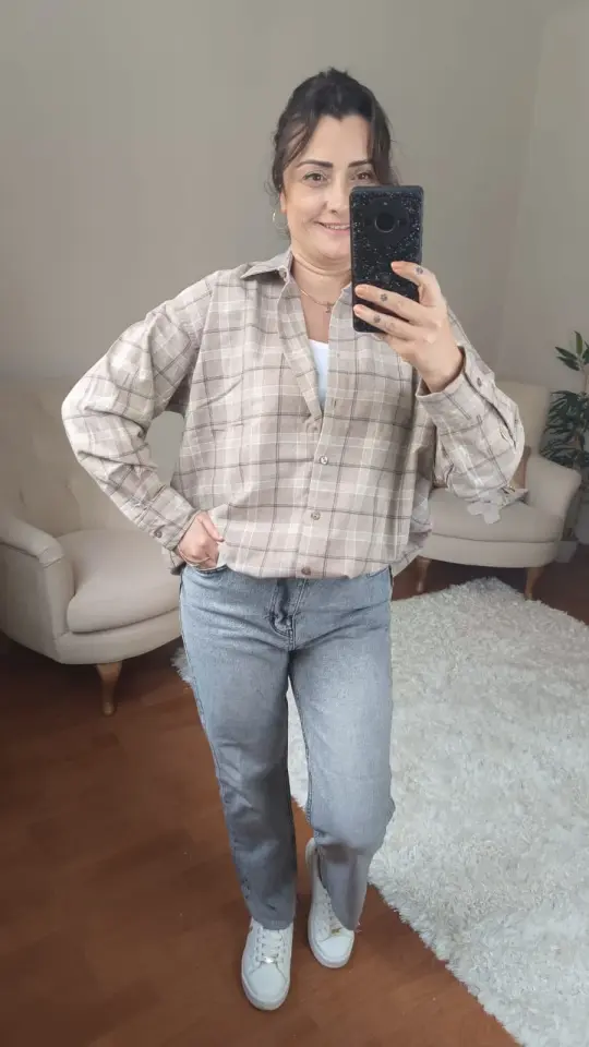 Kalın Dokuma Oversize Ekoseli Gömlek (Krem Rengi)