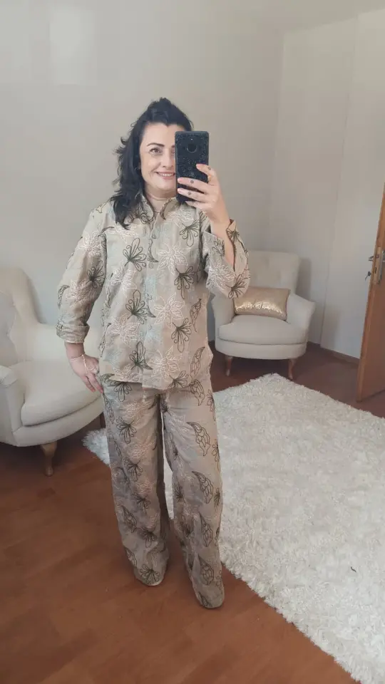 Yaprak Desen İşlemeli Gömlek Pantolon Takım (Bej)