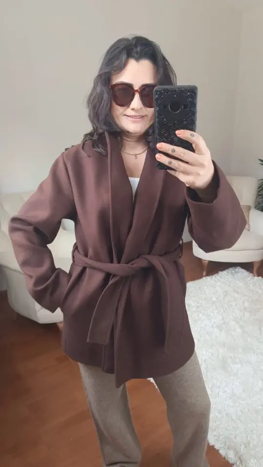 Beli Kuşaklı Kahverengi Kaşe Kaban