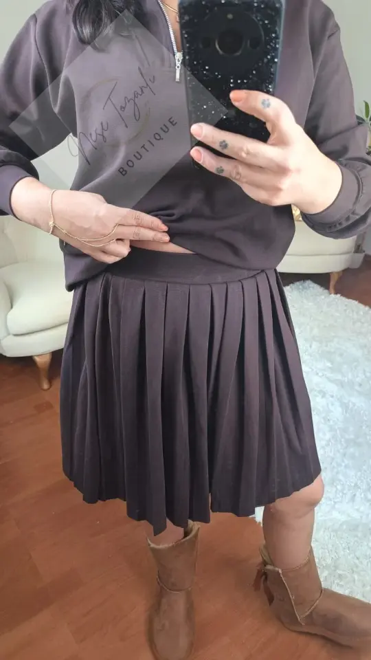 Fermuarlı Yaka Pileli Etekli Spor Takım (Kahverengi)