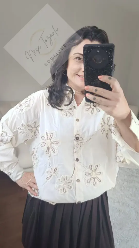 Bohem Çiçek Nakışlı Oversize Gömlek (Krem Rengi)