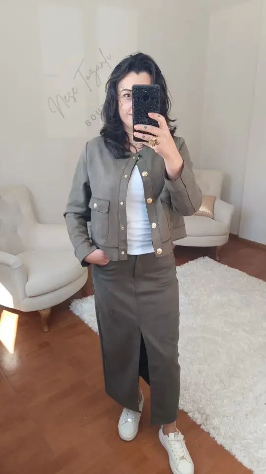 Gold Düğmeli Haki Yeşil Süet Etek Ceket Takım