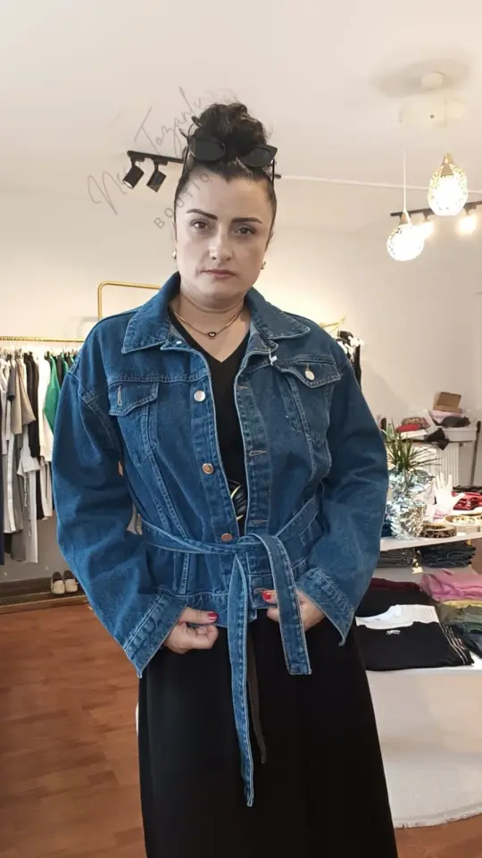 Beli Kemerli Mavi Jean Ceket