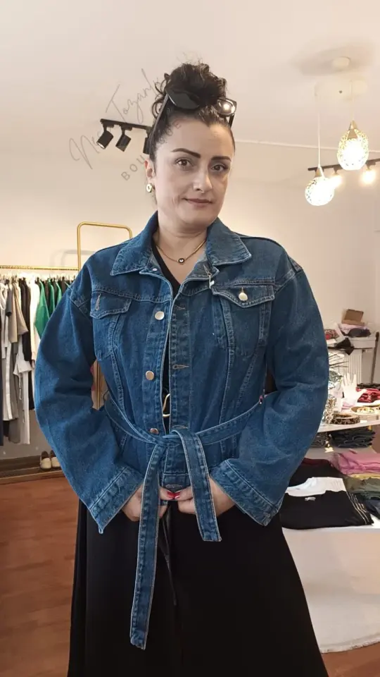 Beli Kemerli Mavi Jean Ceket