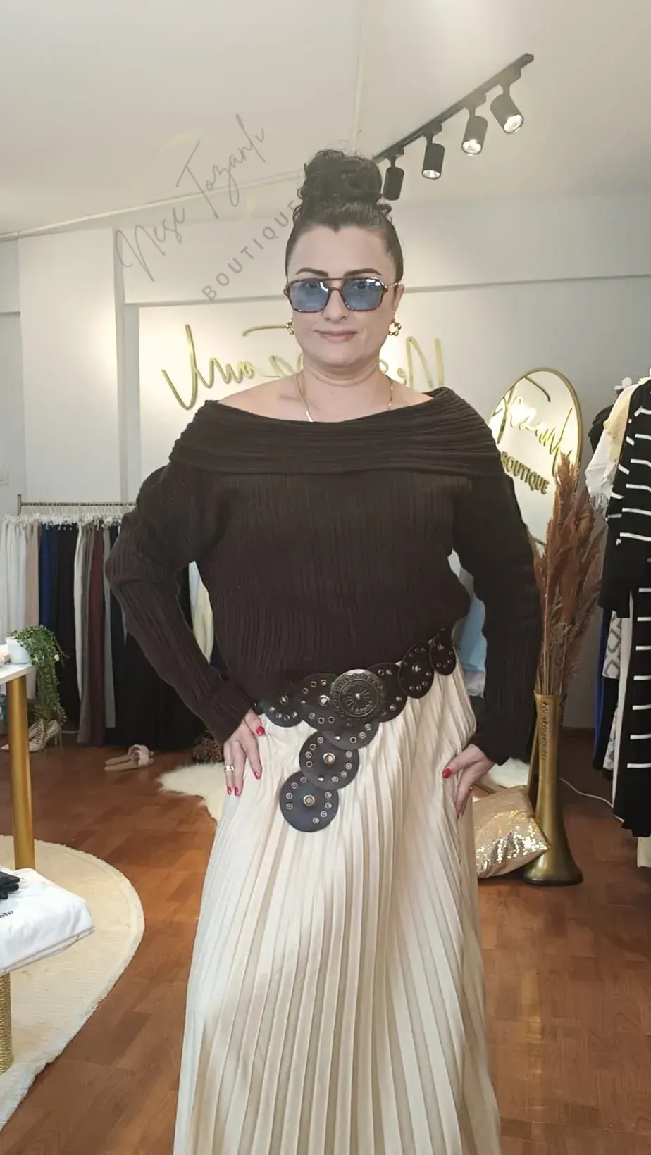 Beli Lastikli Krem Deri Görünümlü Pileli Etek