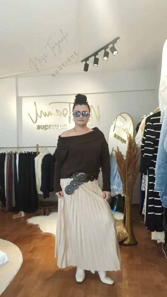 Beli Lastikli Krem Deri Görünümlü Pileli Etek