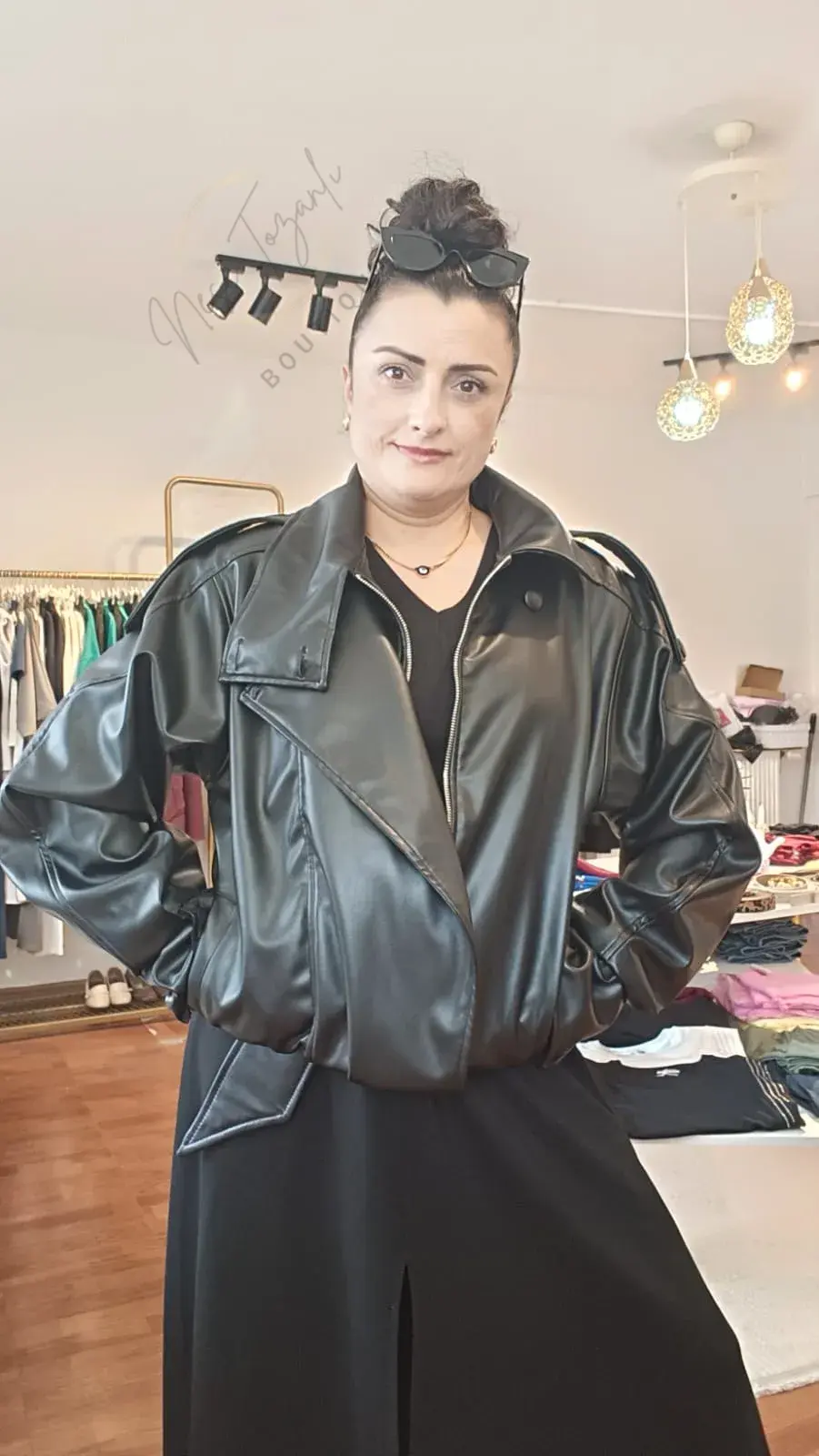 Yaka Detaylı Oversize Siyah Deri Ceket