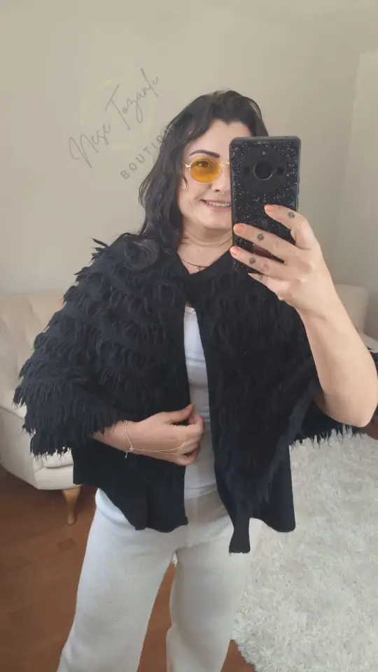 İçi Yelekli Püskül Detaylı Bohem Triko Panço