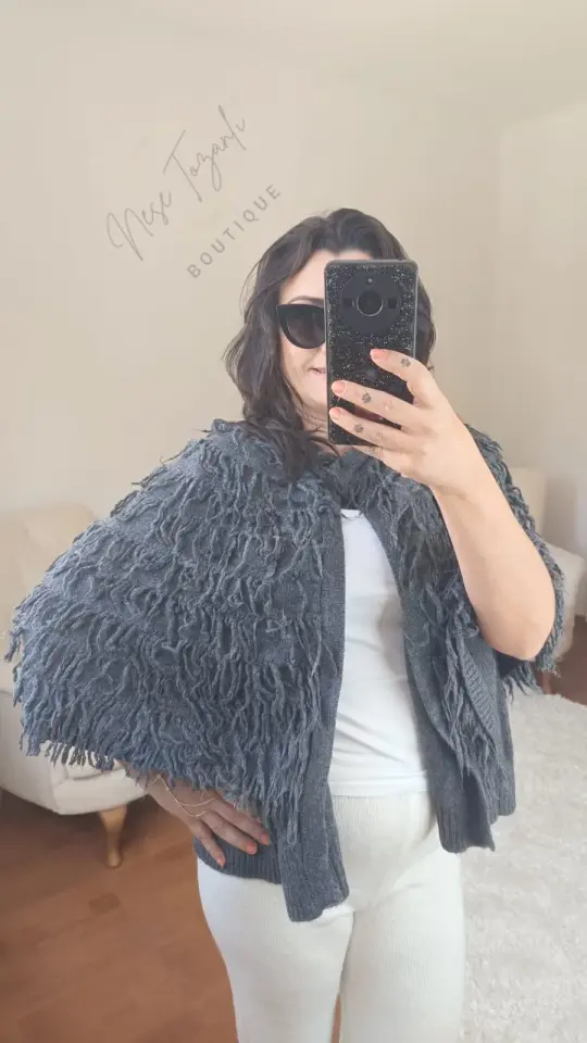 İçi Yelekli Püskül Detaylı Bohem Triko Panço