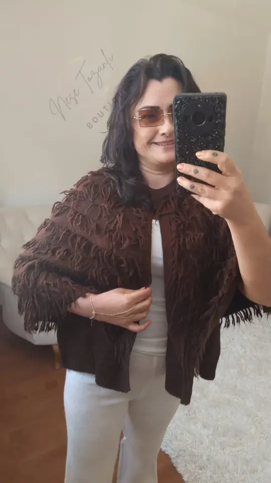 İçi Yelekli Püskül Detaylı Bohem Triko Panço