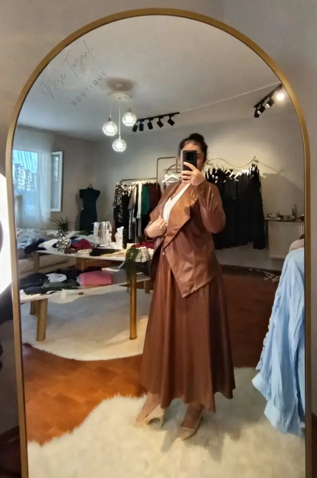 Taba Rengi Deri Ceket & Beli Bağlamalı Etek İkili Takım | Monokrom Şıklık